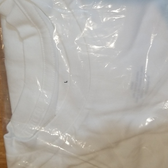 Chipotle shirt white size large NWT - Picture 4 of 4